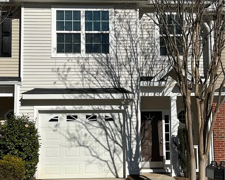 62 Bay Springs Dr — Photo 1