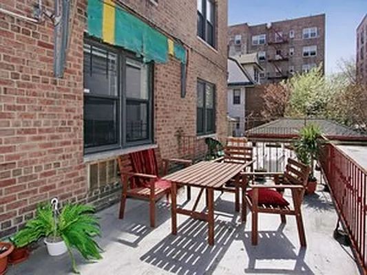 Sold by Corcoran | media 25
