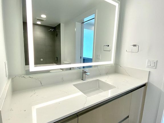 5th image of 1808 Minor Ave #2513
