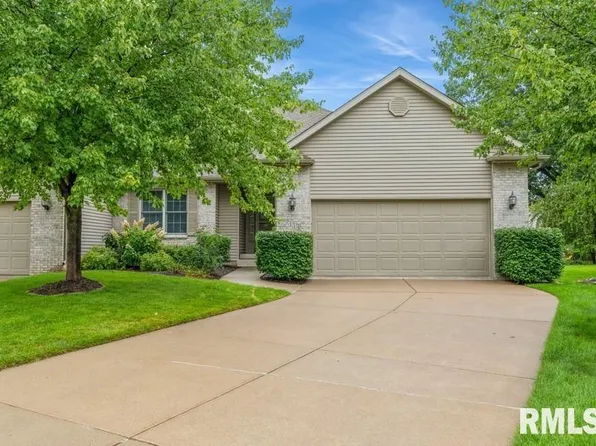 7113 36th Avenue Ct, Moline, IL 61265
