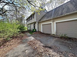 17 Gable Ln, Plymouth, MA 02360