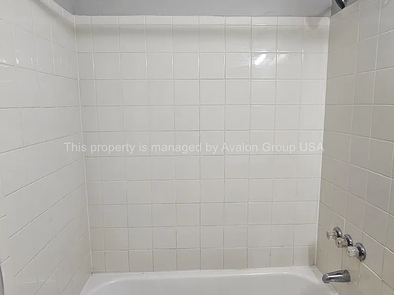 2415 N Canal St — Photo 12