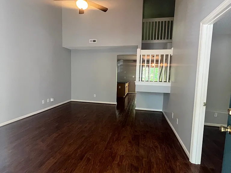 12 Tannenbaum Cir #1 — Photo 3