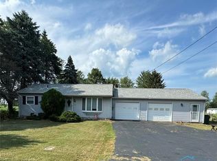 5773 W Harbor Rd, Port Clinton, OH 43452