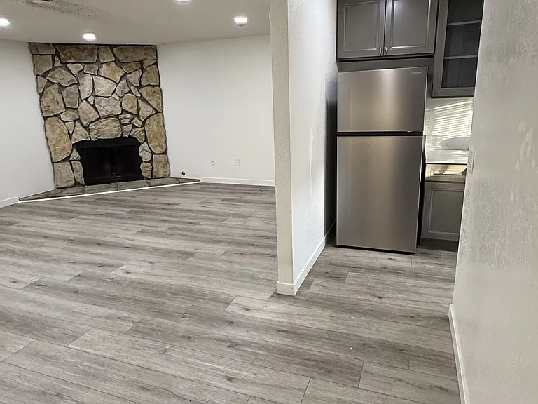 1394 Yucca Dr #C — Photo 12
