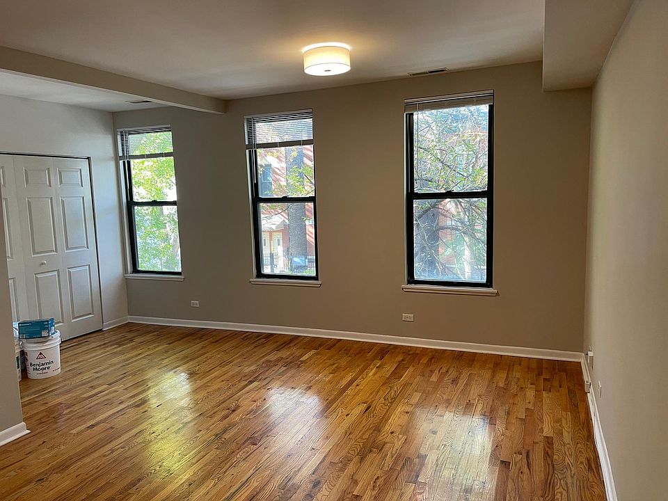 1st image of 1069 N Hermitage Ave #2