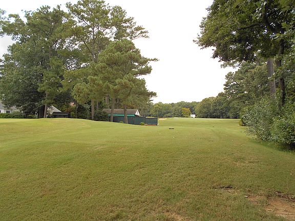 4th image of 600 Linkhorn Dr