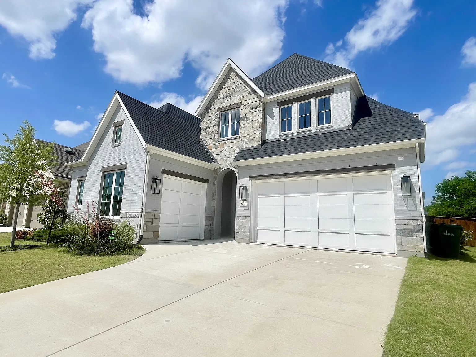 4 bed, 3534 sqft, $5,500 — Photo 3
