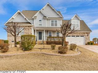 585 Oakridge Dr, Raeford, NC 28376