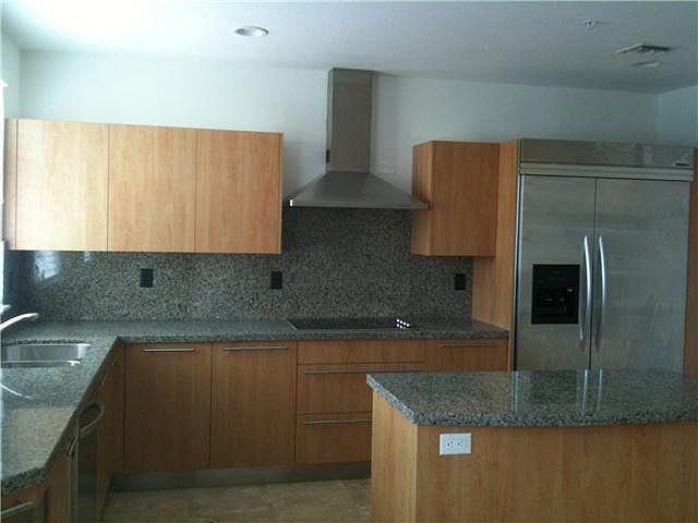 1st image of 75 Isle Of Venice Dr