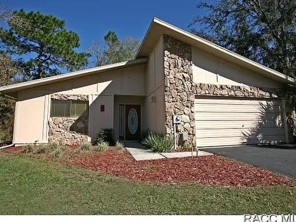 1 Moser Ct S, Homosassa, FL 34446