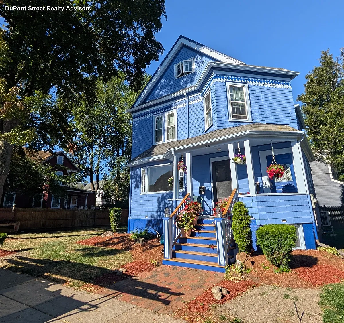 Building Photo - 74 Sydney St #2