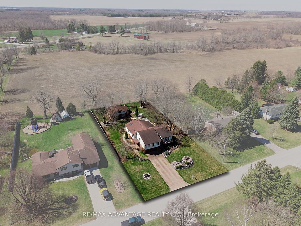 1st image of 7 McKay St