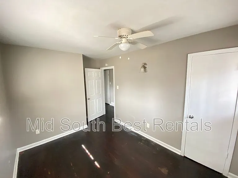 4912 Lochinvar Rd — Photo 2
