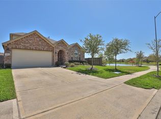 5219 Green Heath Ln, Rosharon, TX 77583