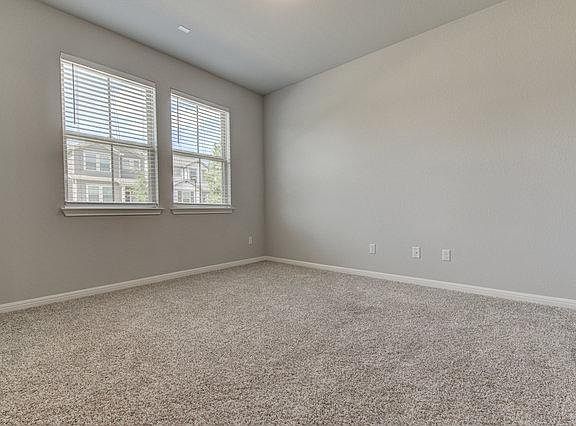 4th image of 2049 Arendale Dr