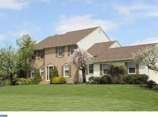 27 Hunters Ln, Southampton, NJ 08088