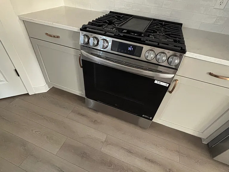 15109 Larchwood Dr — Photo 13