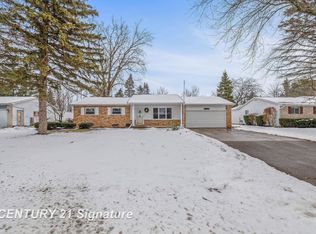 4100 Jonquil Dr, Saginaw, MI 48603