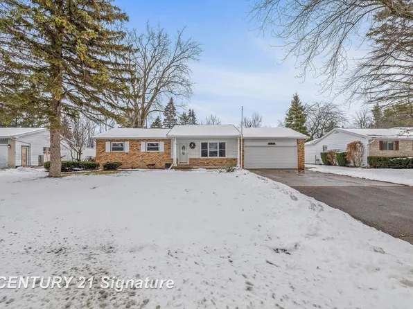 4100 Jonquil Dr, Saginaw, MI 48603
