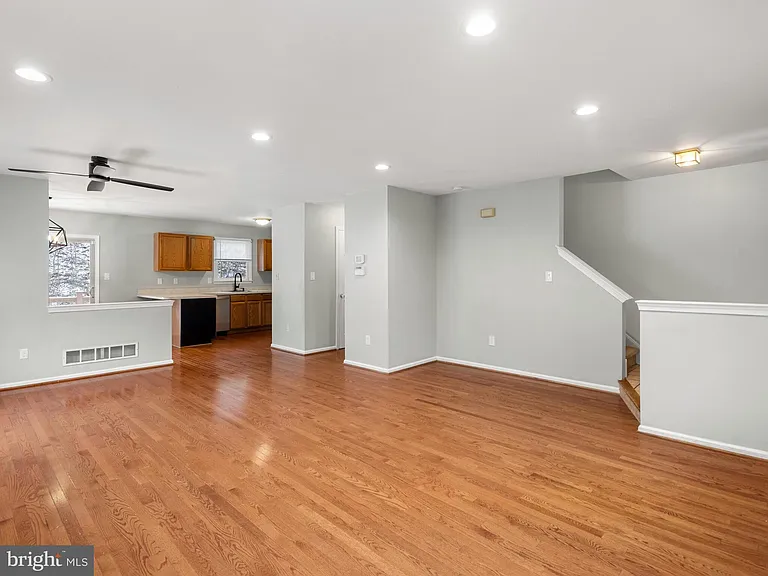 547 Pickering Station Dr — Photo 7