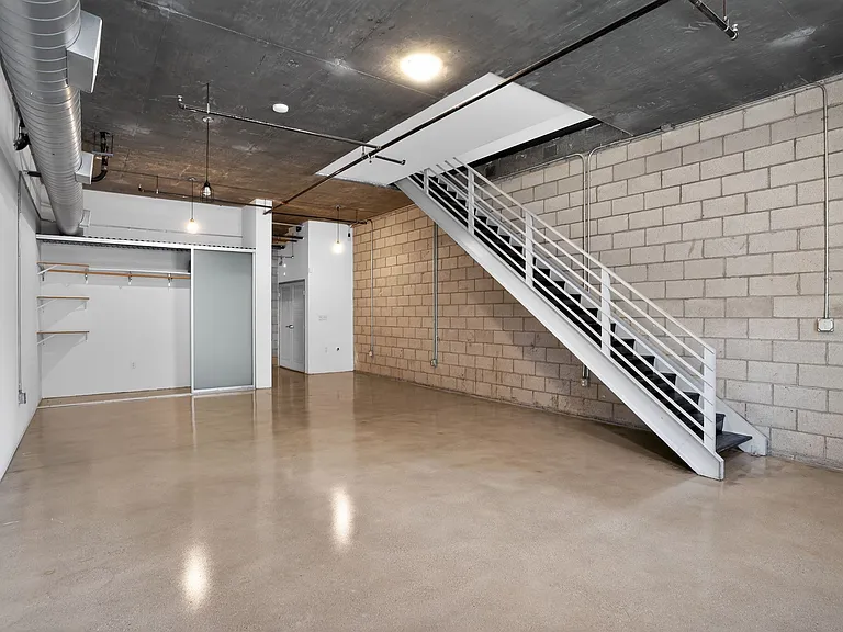 485 W Center Street Promenade — Photo 22