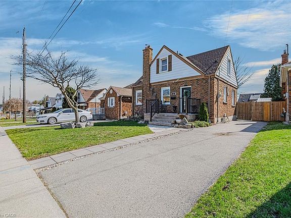 2nd image of 43 Woodbridge Rd