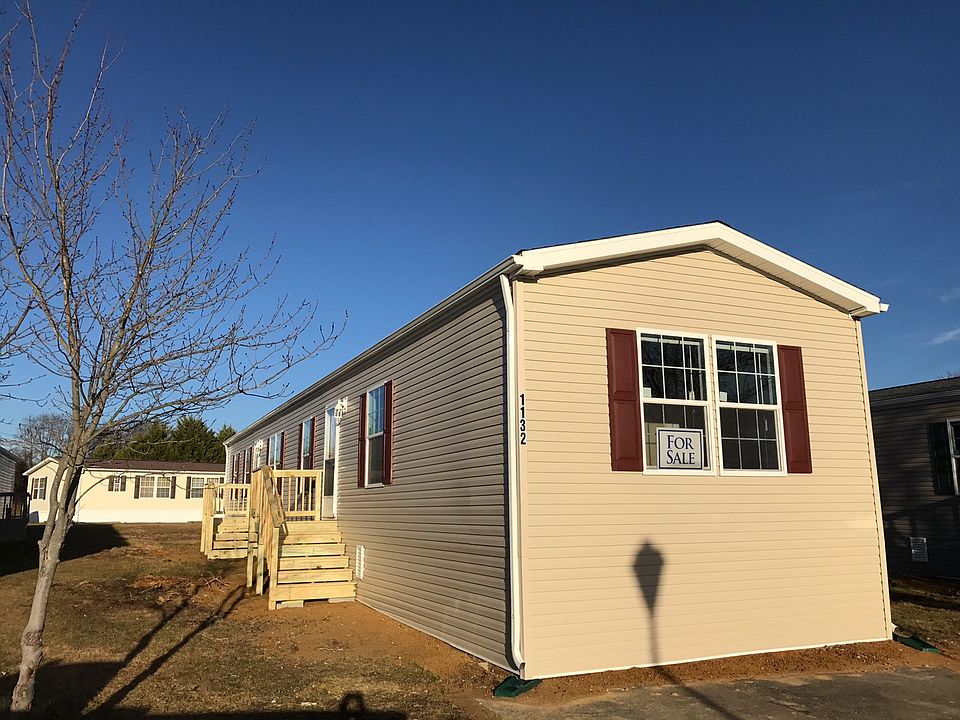 1st image of 722 N Huckleberry Ave