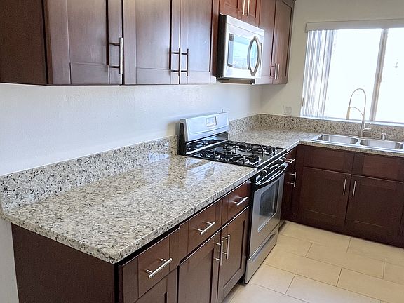 3rd image of 5245 Bakman Ave APT 6