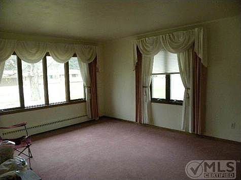 2nd image of 820 Hamilton Ave