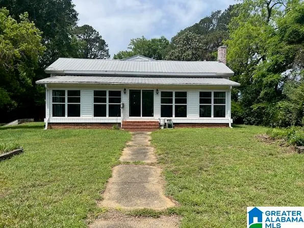 420 West St, Talladega, AL 35160