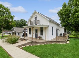 802 Grand St, Guthrie Center, IA 50115