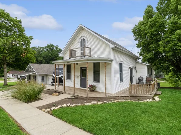802 Grand St, Guthrie Center, IA 50115