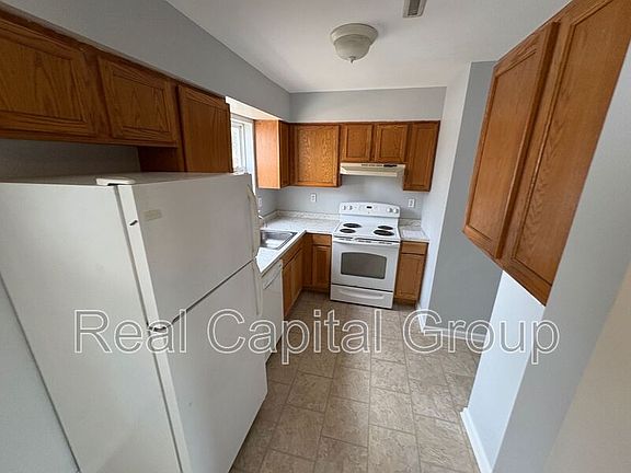 3rd image of 41 Cuyler Ave #41B