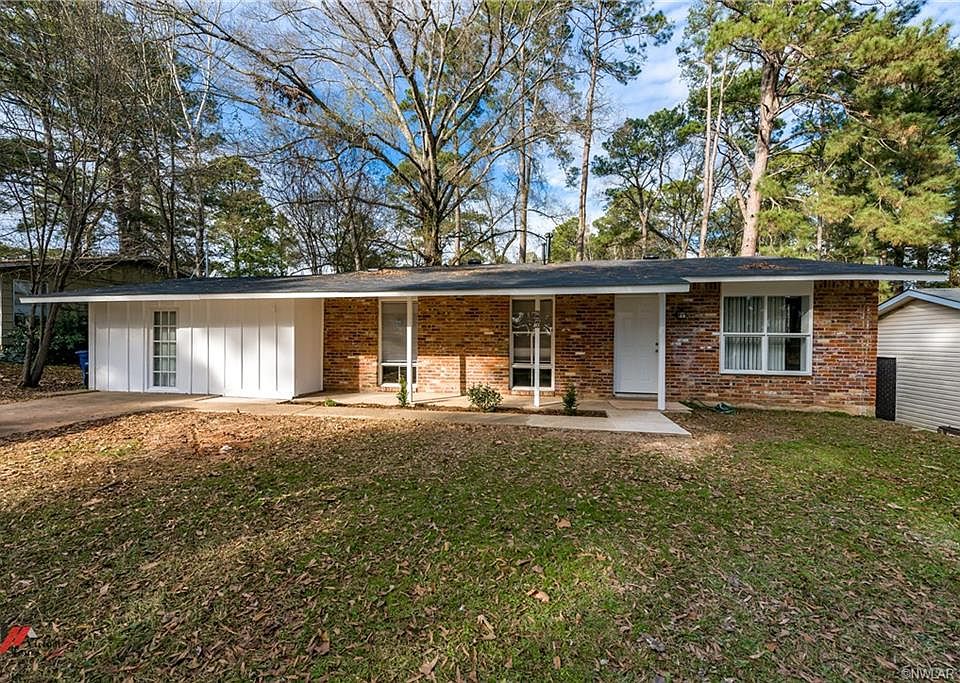 1st image of 826 Willow Dr