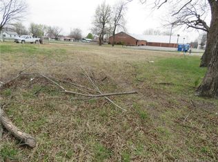 306 E Gentry Ave, Checotah, OK 74426