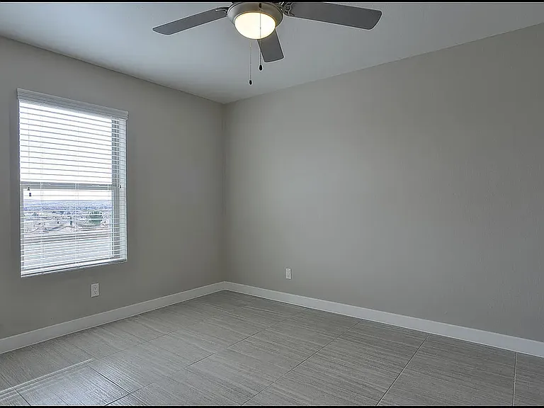 Moderno Village Apartments and Town Homes — Photo 37