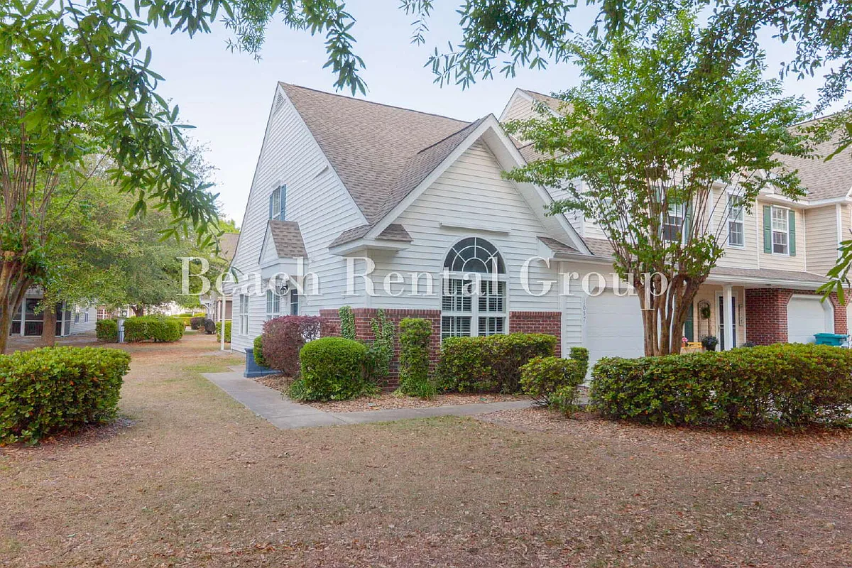 Building Photo - 1057 Stanton Pl