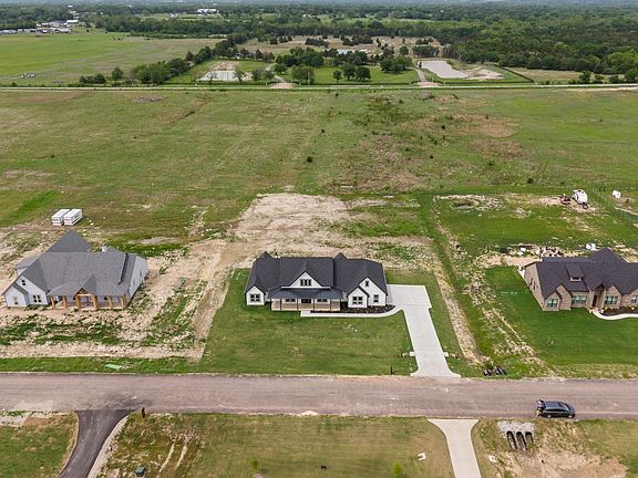 2nd image of 3093 Willow Rd