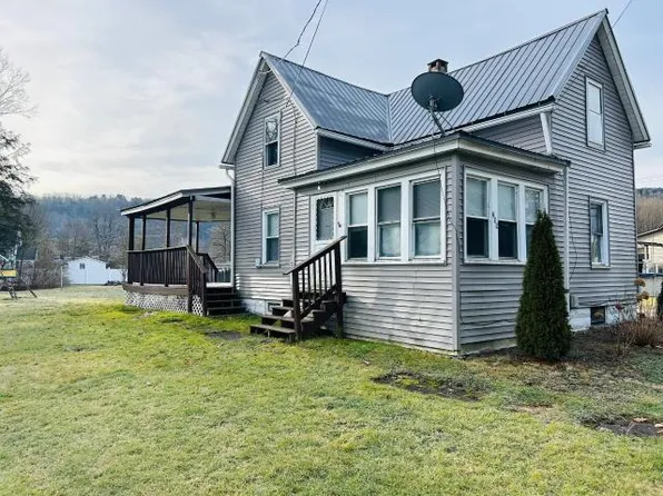 299 Pleasant Dr, Warren, PA 16365