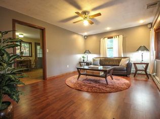 7 Riverview Dr, Middleton, MA 01949