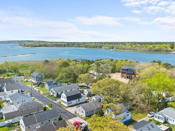 23-23A Barnes St, Wareham, MA 02571