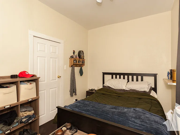 1927 N Kedzie Ave #1R — Photo 11