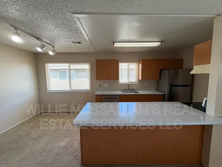 2140 Palisade Ave #4 — Photo 2