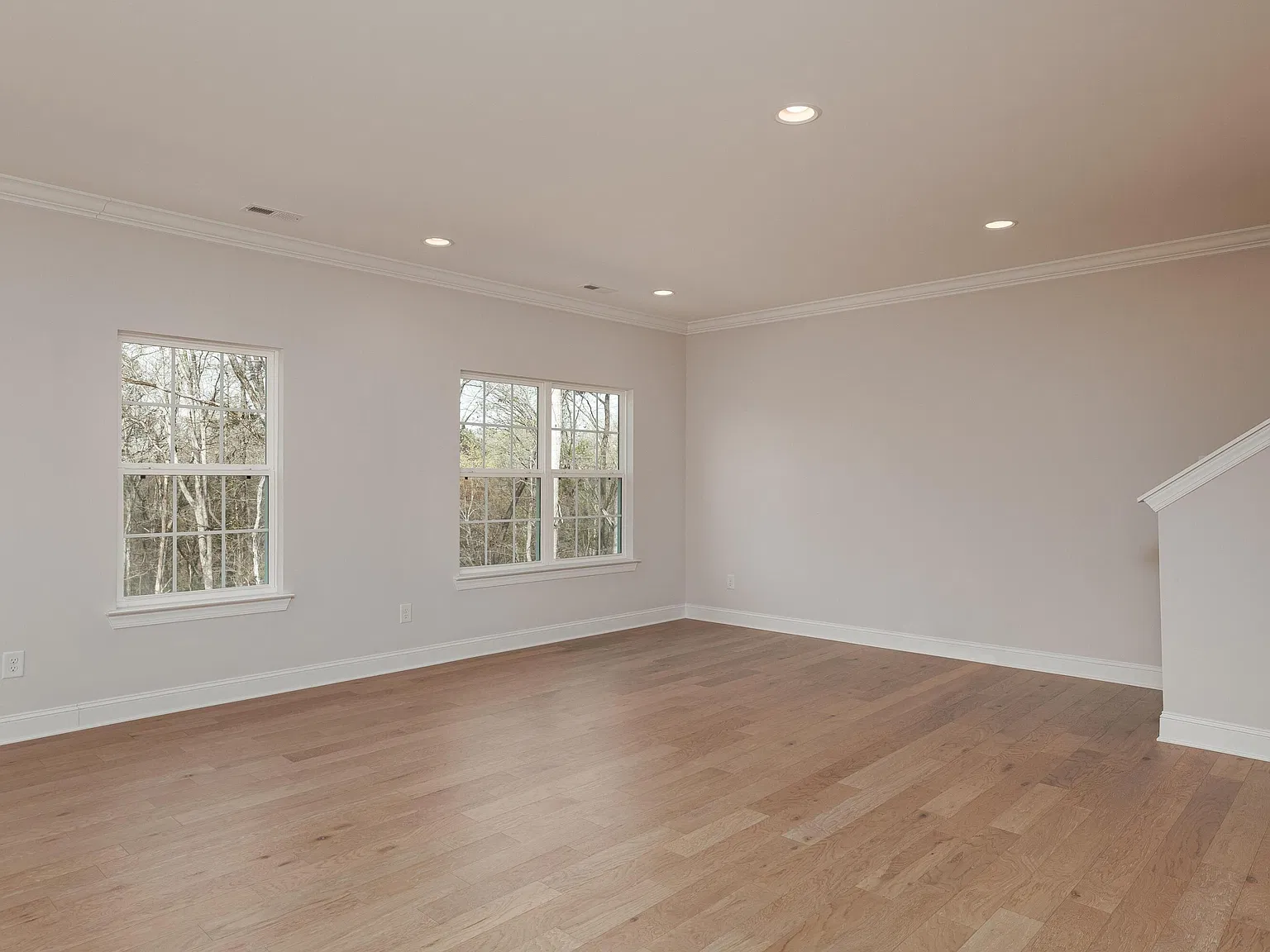 4 bed, 3.5 bath, 2580 sqft, $2,900 — Photo 3