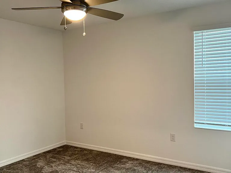 1098 Pacific Dunes Ct — Photo 11