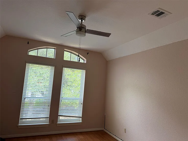 3739 Elkins Rd — Photo 19