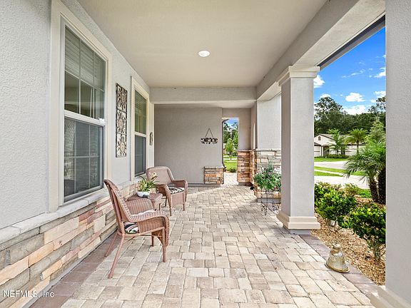 5th image of 37 ARTIST OAKS Court