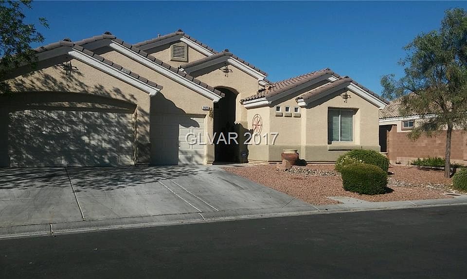 1st image of 2925 Tropicbird Dr
