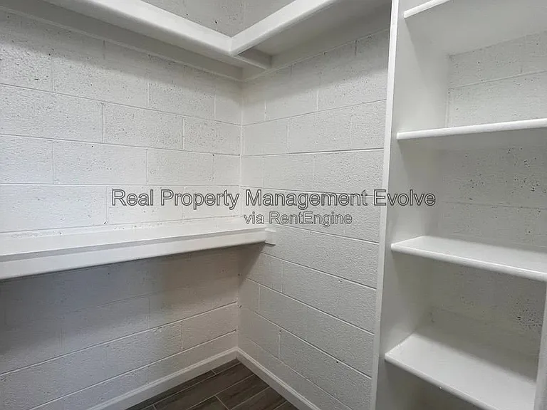 408 W Blackhawk Dr #1 — Photo 19